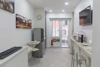 Metronia בית הארחה 3*